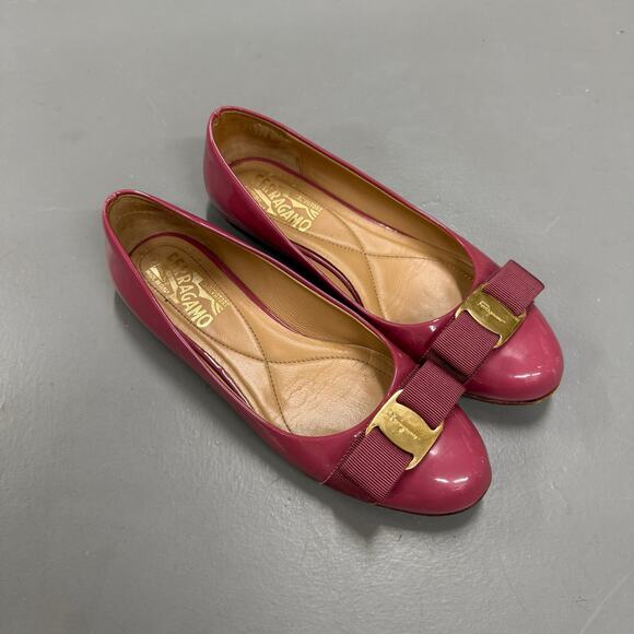 Salvatore Ferragamo Women's Patent Leather Ballet Flats - Picture 1 of 4